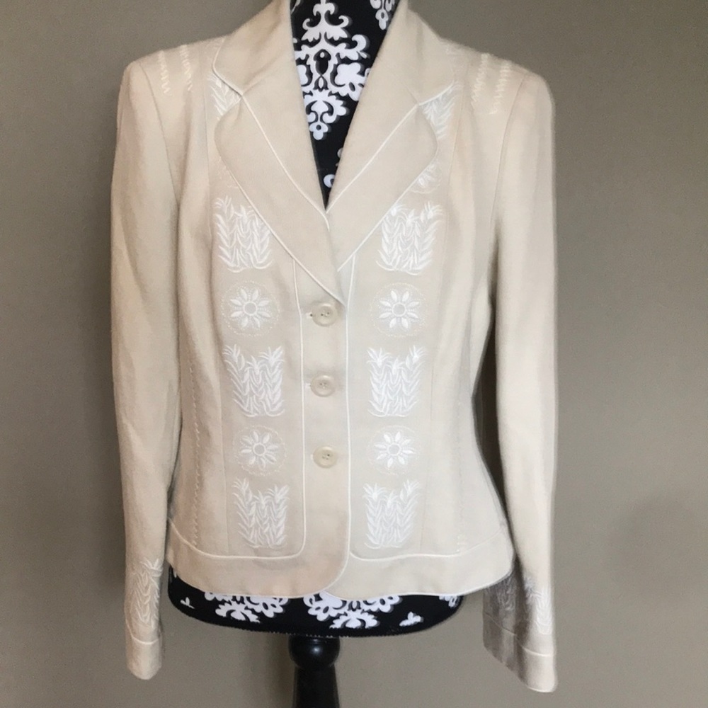 Fabulous beige with cream embroidery detail jacket